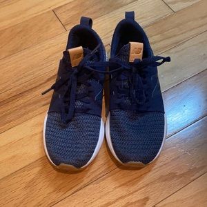 Womens New Balance Size 7.5 Shoes